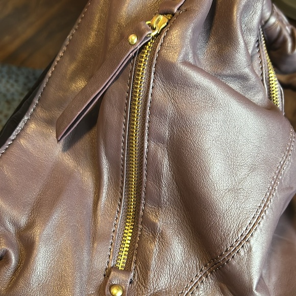 Luxe Unique Purple Leather Handbag - Picture 14 of 14